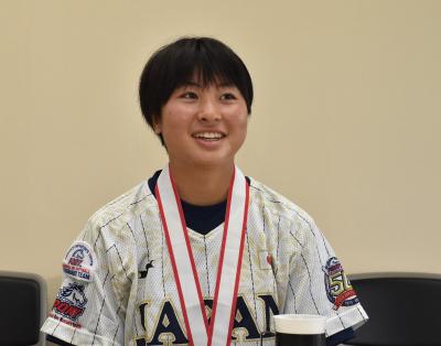 インタビューを受ける多田花選手