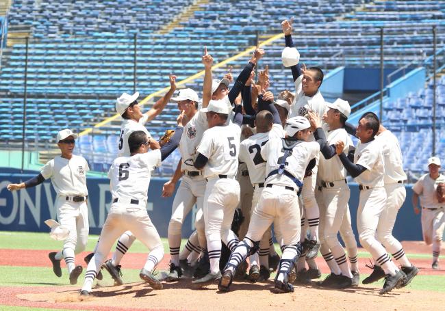 甲子園出場の瞬間の写真