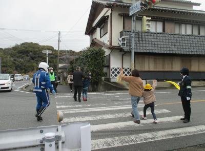 4月からは1年生！きちんと歩いて行けるかな^^？