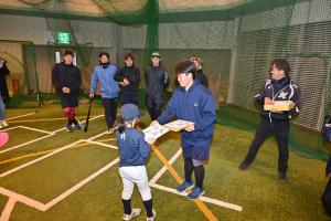 全員にサイン色紙プレゼント