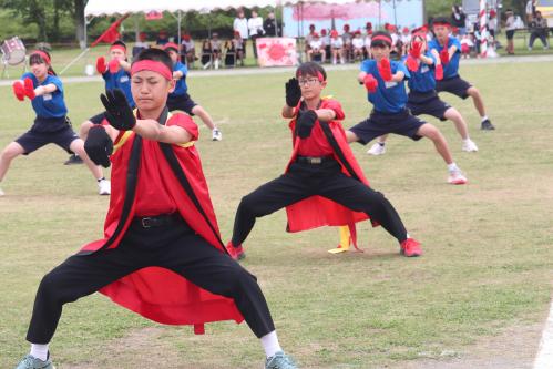 中応援　紅組