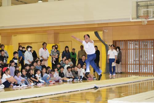 飛び込み前転
