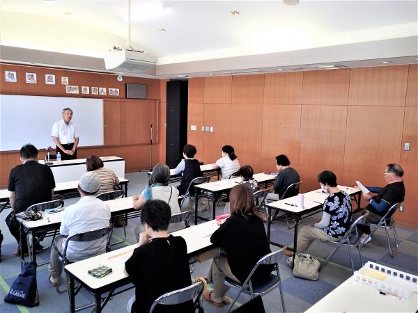 選句をする様子
