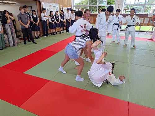 柔道部と