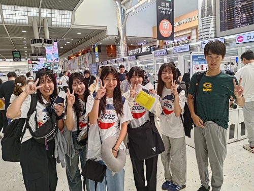 成田空港にて2
