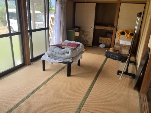 え