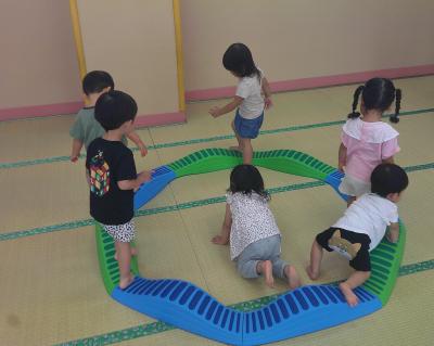 上手に歩けるかな？（ウェーブバランス）