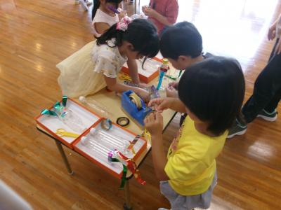 応援グッズみんな素敵にできたね！（ミニ運動会）
