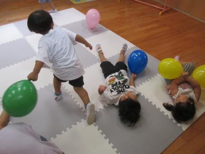 風船あそび「ぽ～ん！」