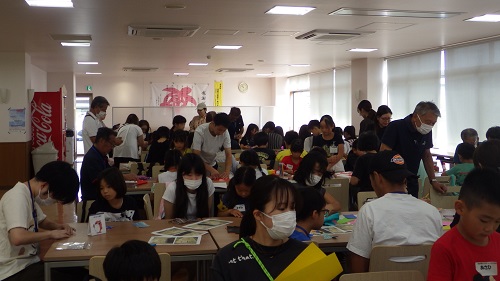 折り紙交換会の様子1