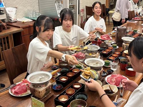 夕食
