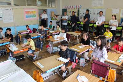 いちねんせいのじゅぎょうさんかん