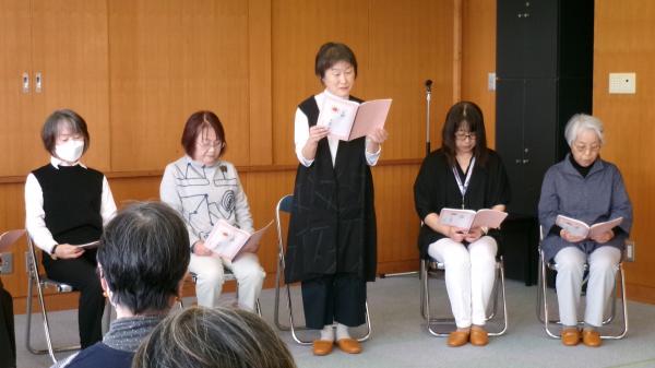 ボランティアによる朗読の様子３