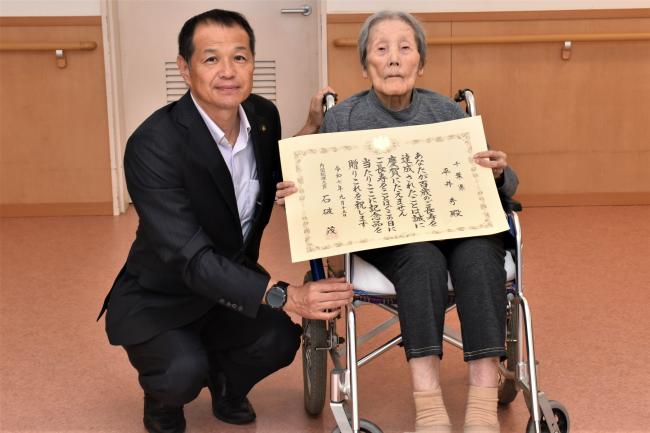 市長と、平井 秀 さん
