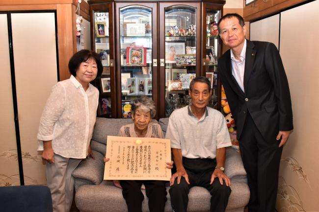 市長、宮崎みのさん、御家族様と