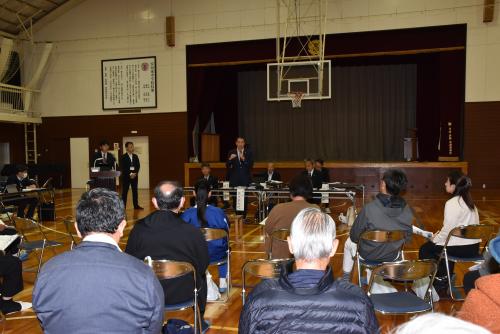 安房東中学校の会場の様子