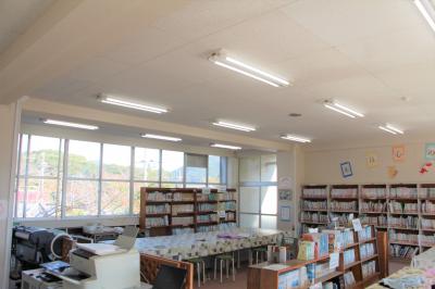 としょしつのようす