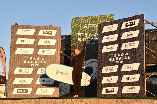 鴨川最高！と言いながらウェットスーツ姿で登場した市長