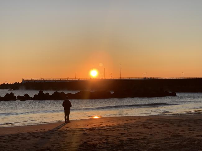 前原横渚海岸からの日の出
