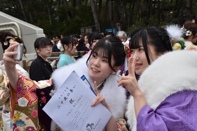 式典後のスナップ写真3