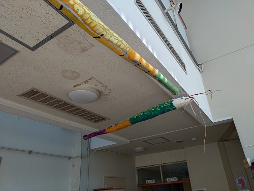 公民館入口展示1