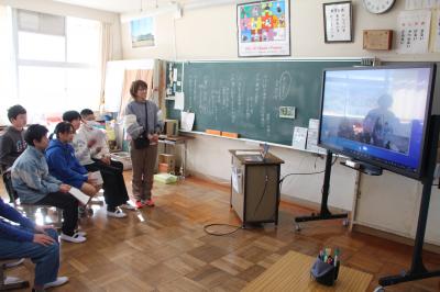 こうりゅうのようす