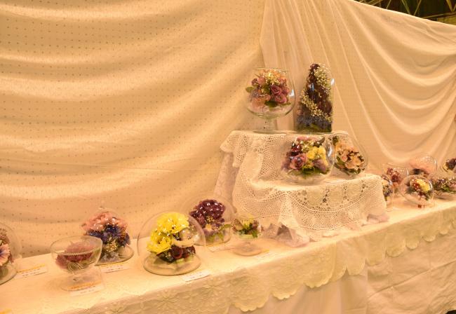 自然色ドライフラワークラブ