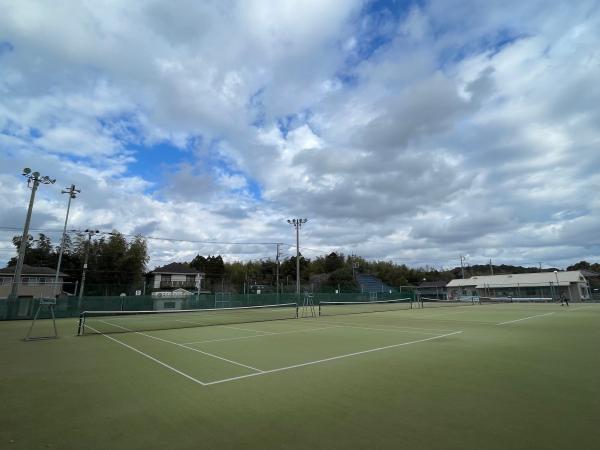 勝浦市荒川テニスコートの写真2