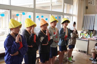 じぞうさまになるろくねんせい