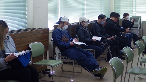 協力してくれる引率者