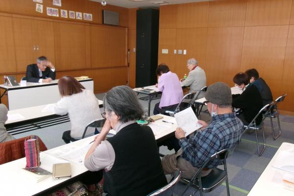 選句をする参加者２