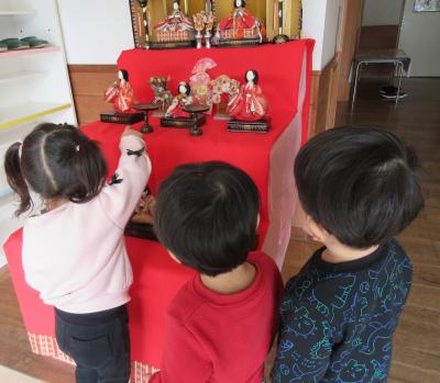 ひなまつり「おひなさま、見つけた！」