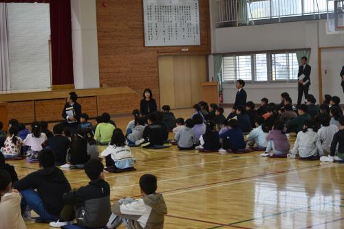 こどもたちと担任