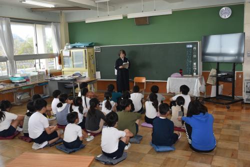 4年生への読み聞かせ