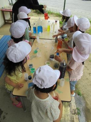 「おいしそうなジュース屋さん」