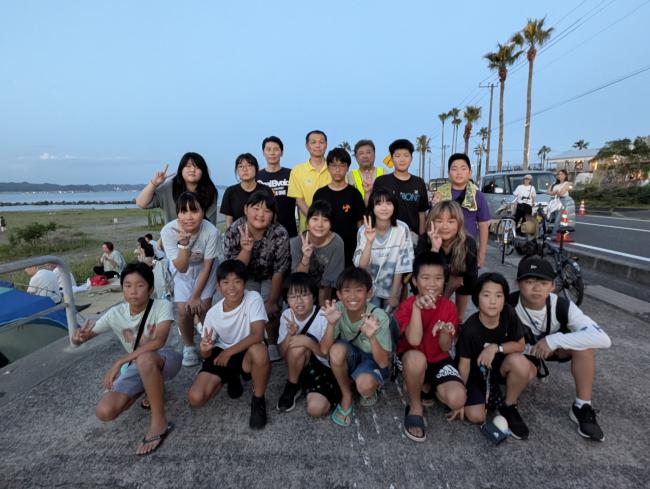 鴨川小学校6年生の集合写真