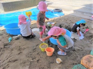 どろんこ遊び楽しいな！