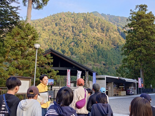 久遠寺内見学