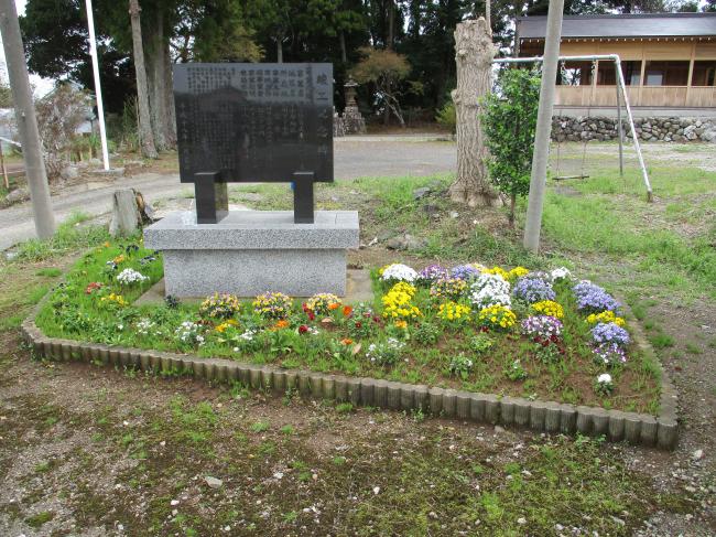 下小原集会所花壇