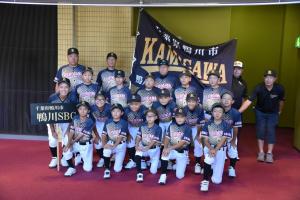 全日本小学生ソフトボール大会に出場したＡＬＬ鴨川ソフトボールの選手らの写真