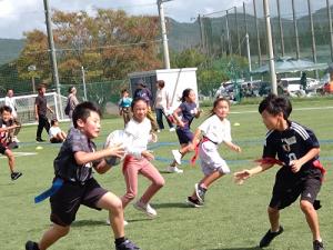 タグラグビーの様子（３年生～６年生）1