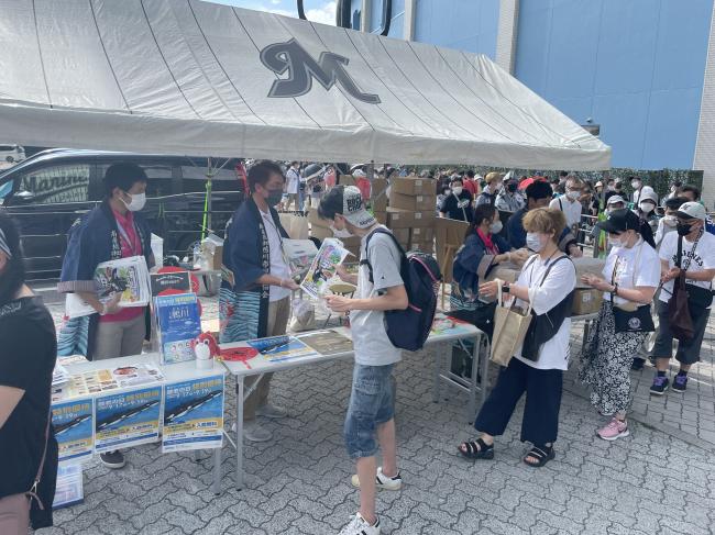 鴨川市出店ブースの様子